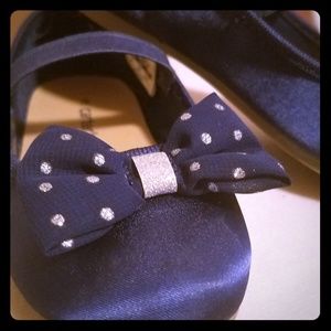 Carter's toddler blue bowtie shoes